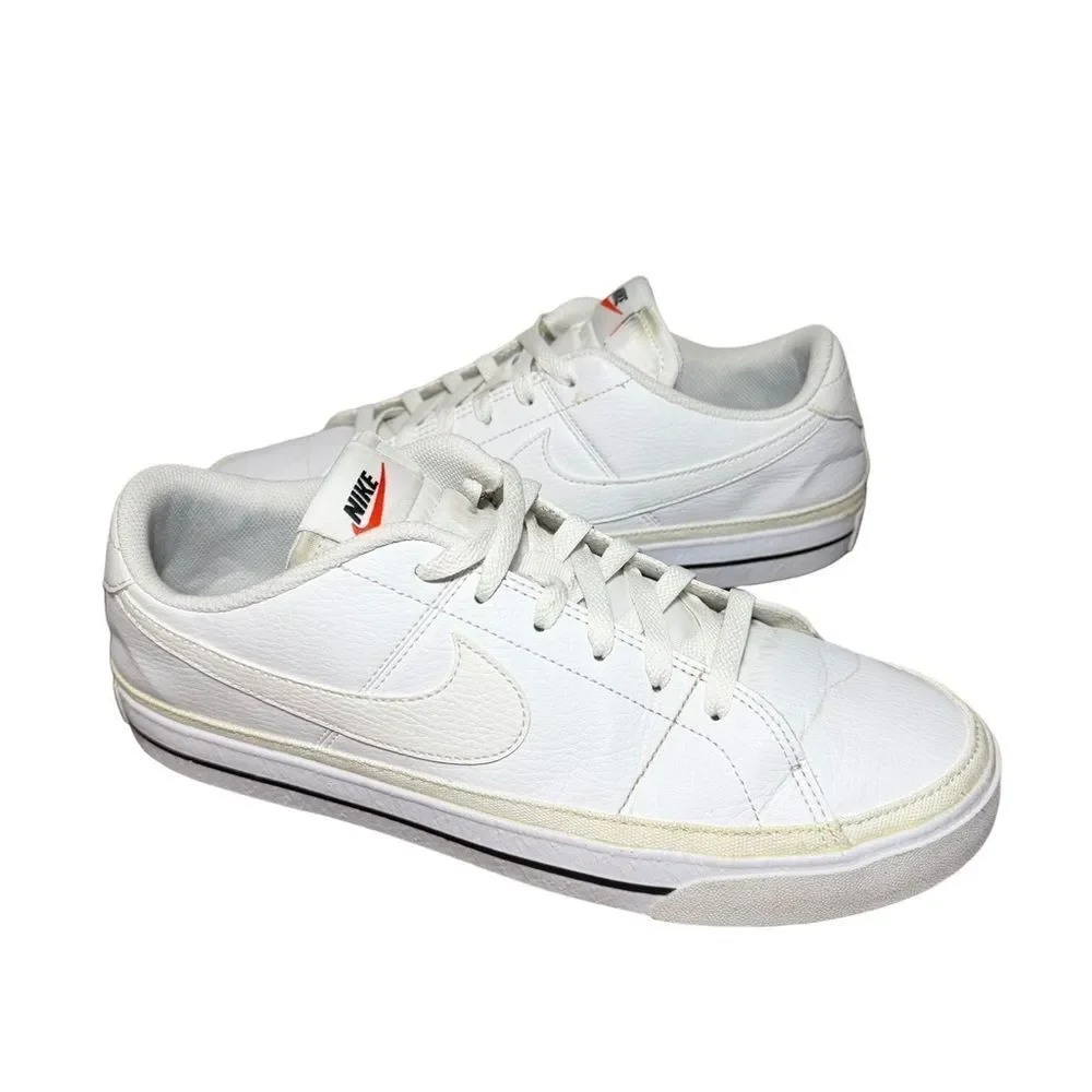 Nike men’s White and Gray Casual Sneakers size 10.5